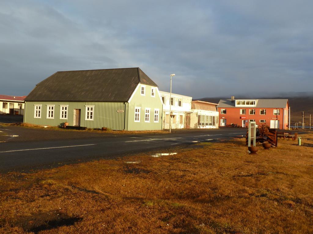 Tangahús Guesthouse Bortheyri Eksteriør billede