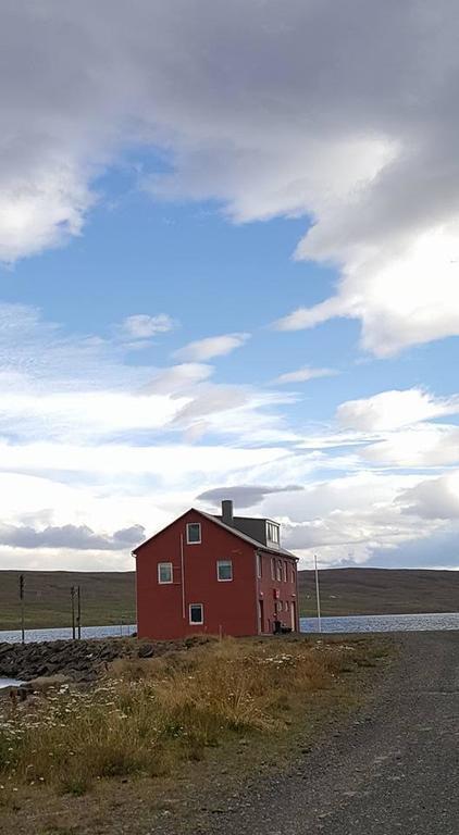 Tangahús Guesthouse Bortheyri Eksteriør billede